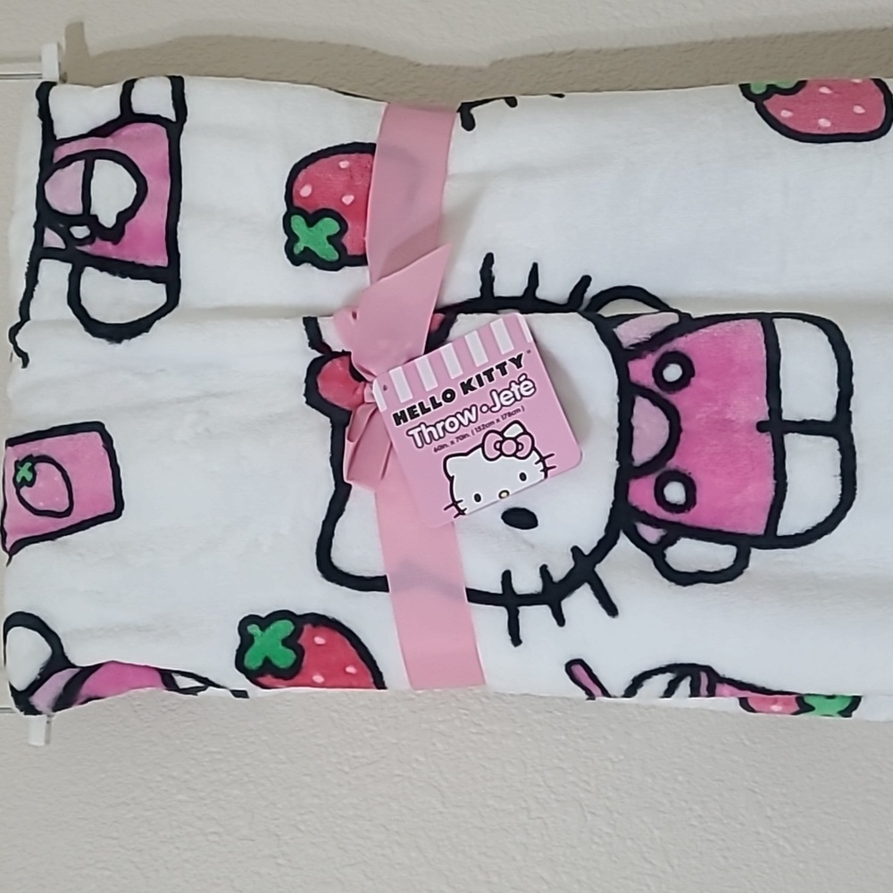 Hello Kitty Strawberry Milkshake 60" x 70" Plush Throw Decorative Blanket